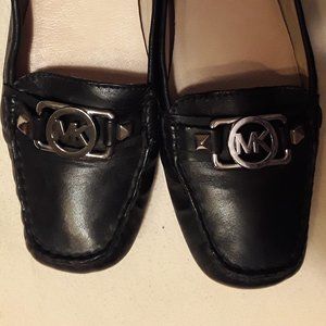 MICHEAL KORS SLIP ON LOAFER SHOES SIZE 8 M EUC